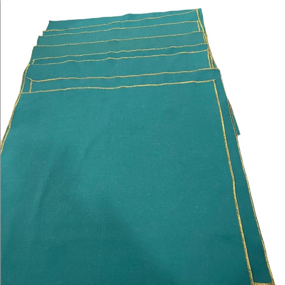8 green with gold trim dinner table napkins, Large,18 inches  x 18 x18 x18 - Picture 4 of 6